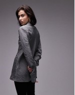 crinkle longline shirt in charcoal